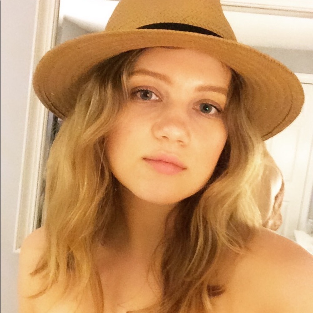 Meet your Posher, Maggie